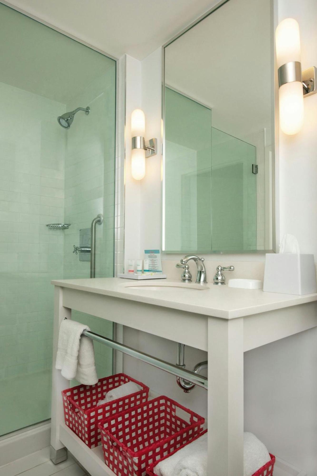 Four Points By Sheraton Cambridge Kitchener, Ontario Esterno foto